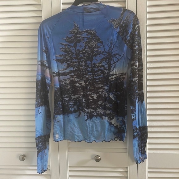 Free People Movement Printed High Jump Long
Sleeve Top - NWT - Picture 6 of 6
